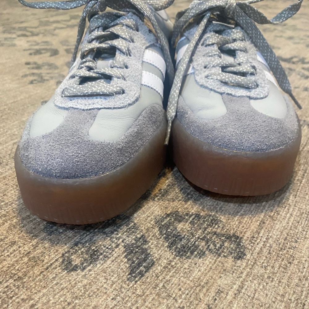 Adidas Gray and White Samba Sneakers NIB - Picture 4 of 7